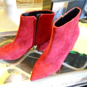 Marc Fisher Tomato Red Suede Shooties! Block Heel! Size 10 M! Beauties! New!